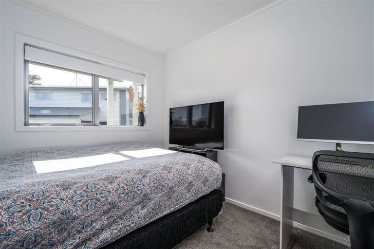 Photo of property in 3/15 Andersons Road, Oteha, Auckland, 0632