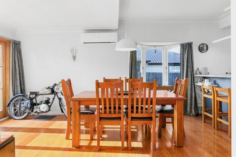 Photo of property in 19 Bolmuir Road, Forest Lake, Hamilton, 3200