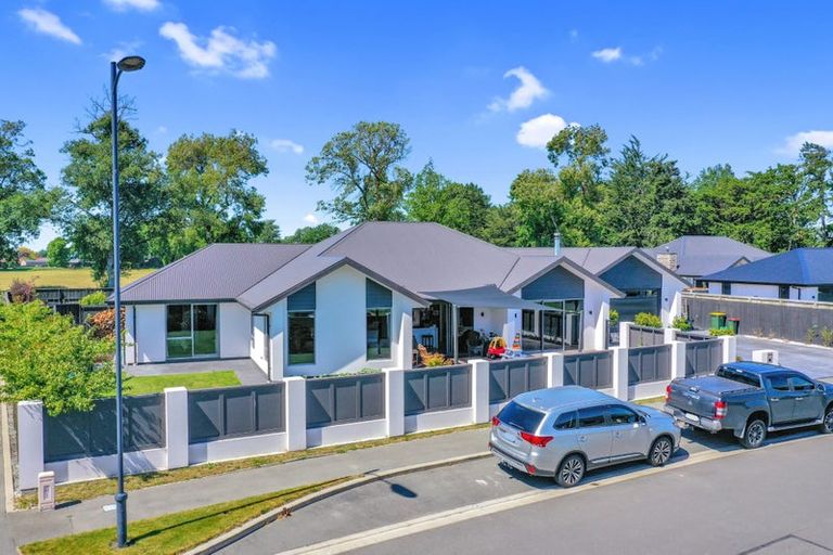 Photo of property in 8 Kelburn Place, Tinwald, Ashburton, 7700