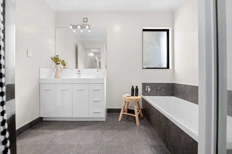 Photo of property in 32a Ashley Street, St Andrews, Hamilton, 3200