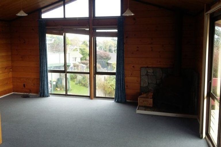 Photo of property in 21 Weggery Drive, Waikanae Beach, Waikanae, 5036