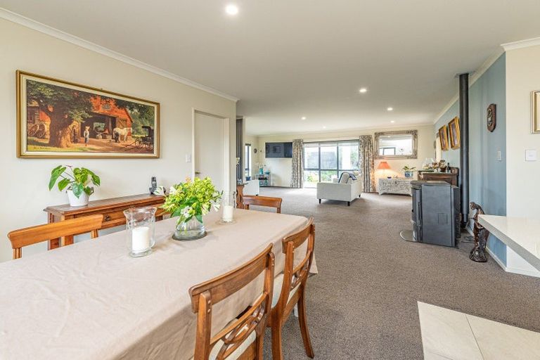 Photo of property in 25 Edith Collier Drive, Otamatea, Whanganui, 4500