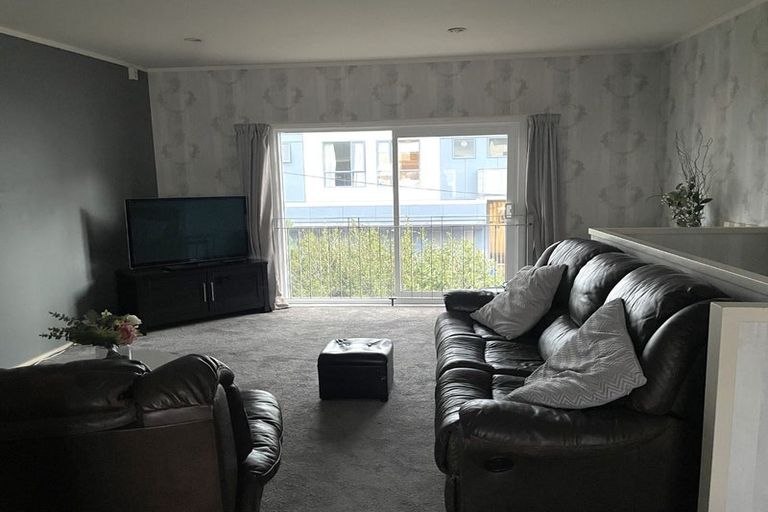 Photo of property in 18/3 Kelvin Grove, Te Aro, Wellington, 6011