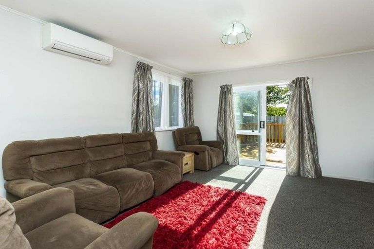 Photo of property in 3/15a Lane Street, Wallaceville, Upper Hutt, 5018