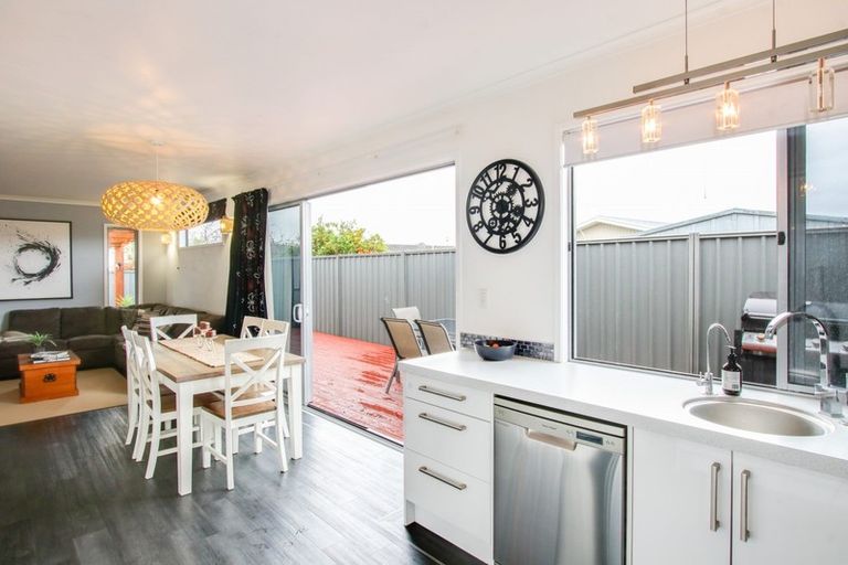 Photo of property in 22a Kauri Street, Taradale, Napier, 4112