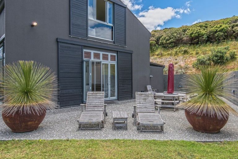 Photo of property in 78 Te Whara Way, Taiharuru, Onerahi, 0192