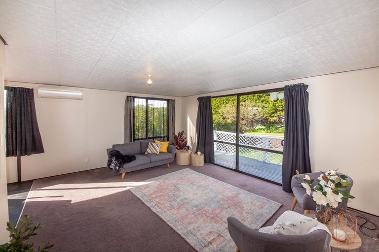 Photo of property in 14 Awatea Street, Ranui, Porirua, 5024