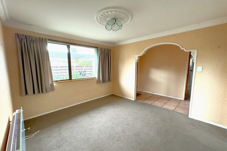 Photo of property in 100 Maxwells Line, Awapuni, Palmerston North, 4412