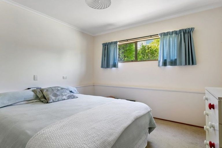 Photo of property in 20 Golders Place, Richmond Heights, Taupo, 3330