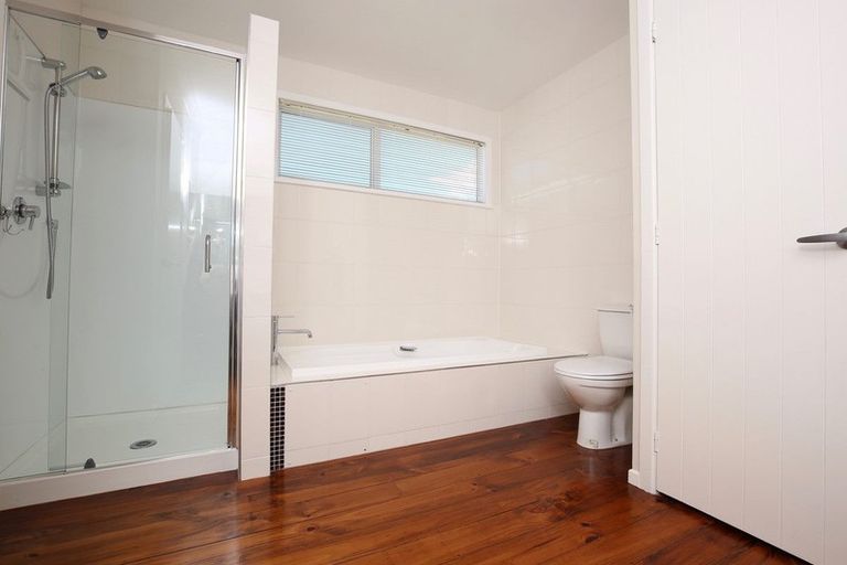Photo of property in 44 Tapu Road, Huapai, Kumeu, 0810