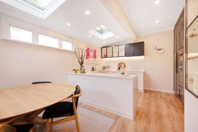 Photo of property in 47 Clyde Street, Island Bay, Wellington, 6023