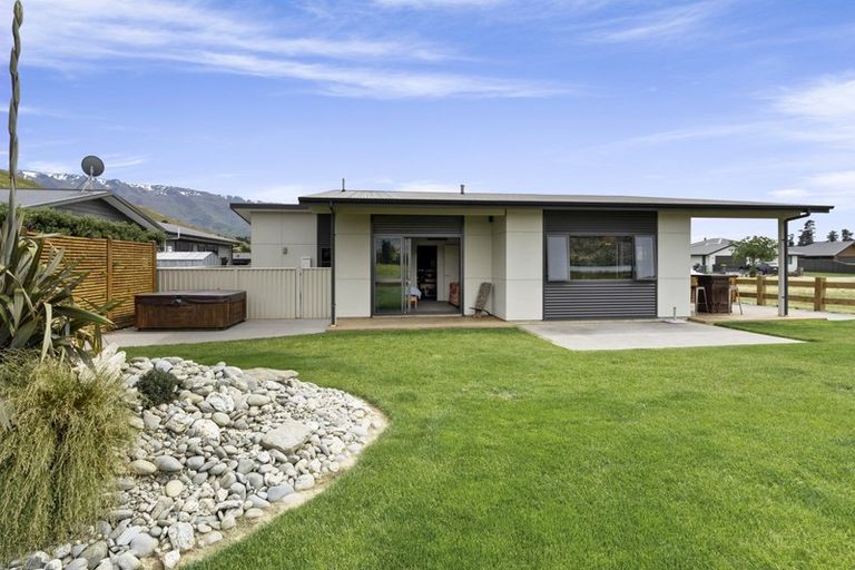 Photo of property in 48 Perriam Place, Mount Pisa, Cromwell, 9383