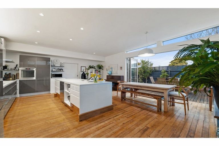 Photo of property in 21 London Street, Richmond, Christchurch, 8013