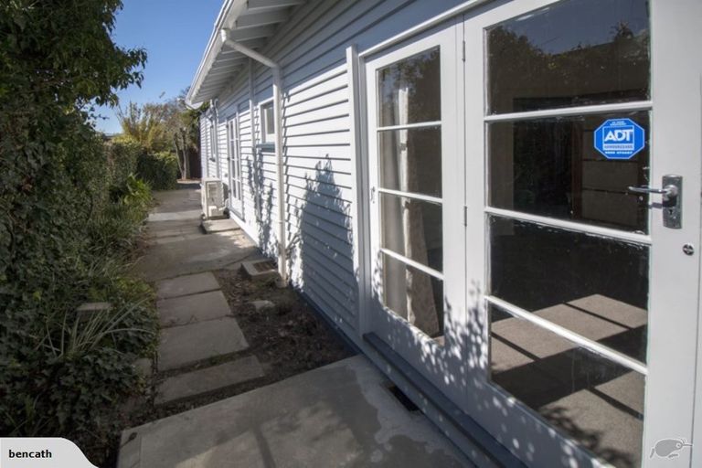 Photo of property in 92 Mackworth Street, Woolston, Christchurch, 8062