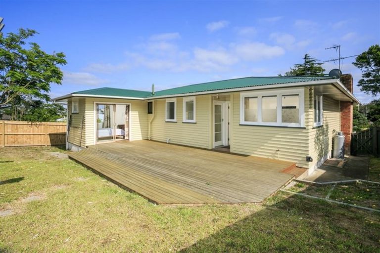 Photo of property in 40 Bond Crescent, Forrest Hill, Auckland, 0620