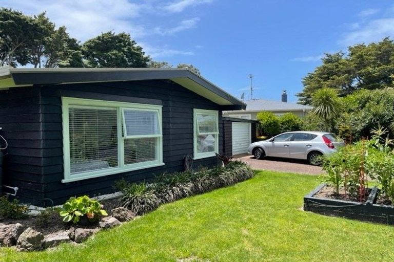 Photo of property in 62 Sylvia Road, Hillcrest, Auckland, 0627