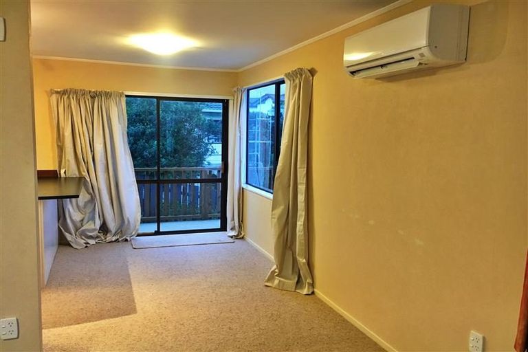 Photo of property in 36 Bodmin Terrace, Camborne, Porirua, 5026