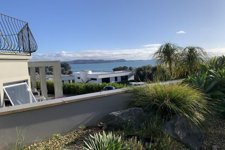 Photo of property in 34 Marellen Drive, Red Beach, 0932