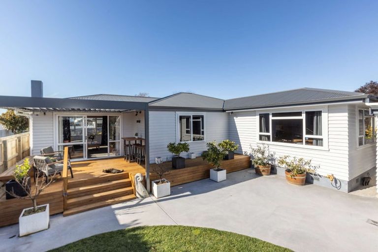 Photo of property in 28 King Street, Taradale, Napier, 4112
