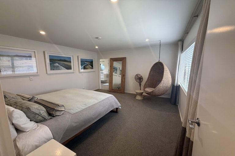 Photo of property in 9a Shadon Place, Stanmore Bay, Whangaparaoa, 0932