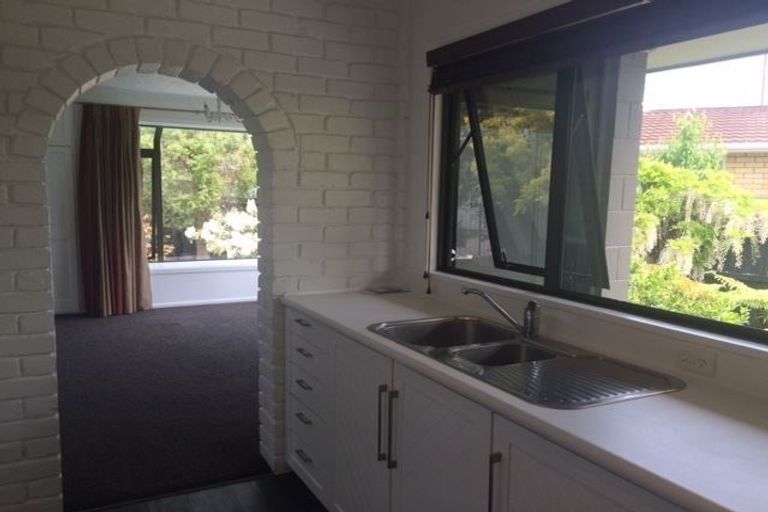 Photo of property in 9b Blairdon Place, Bishopdale, Christchurch, 8053