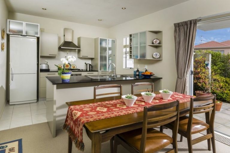 Photo of property in 22/40 Scarlet Oak Drive, Schnapper Rock, Auckland, 0632