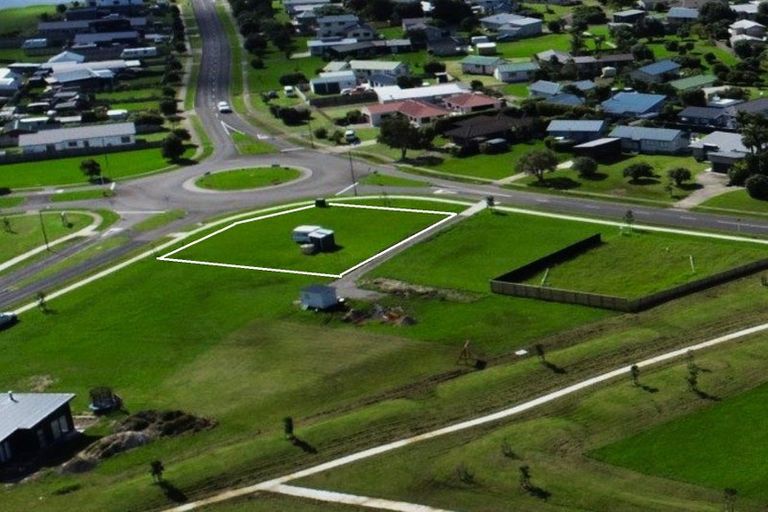 Photo of property in 323 Matarangi Drive, Matarangi, Whitianga, 3592