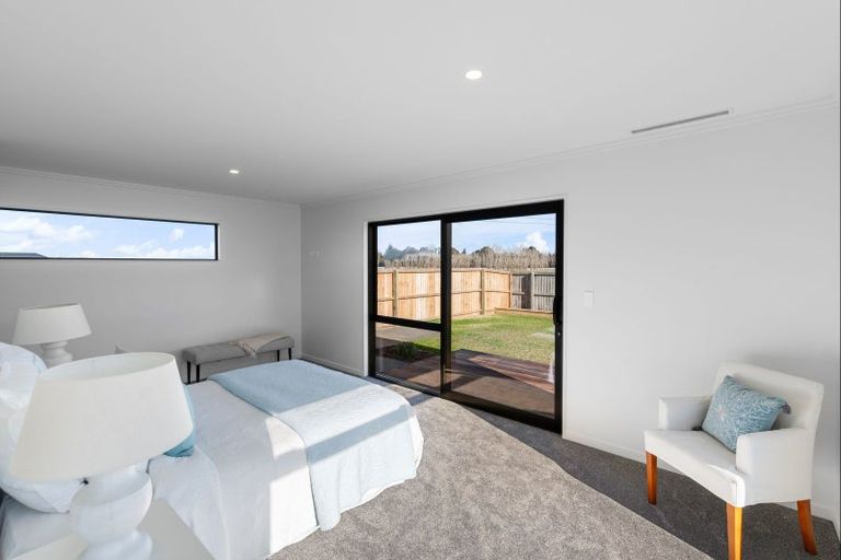 Photo of property in 38 Kingsdowne Drive, West Melton, 7618