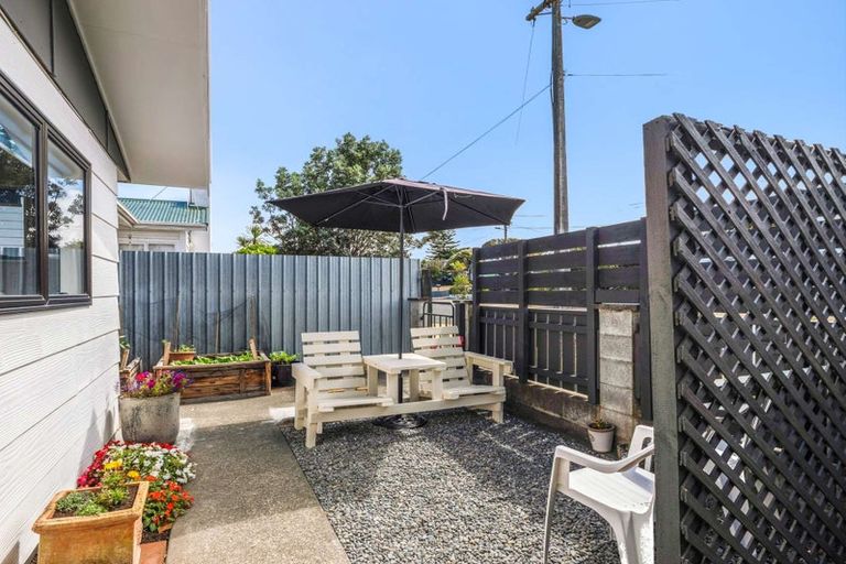 Photo of property in 22 Tawa Street, Gonville, Whanganui, 4501