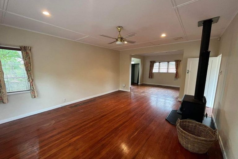 Photo of property in 2/3 Fields Road, Manurewa, Auckland, 2102