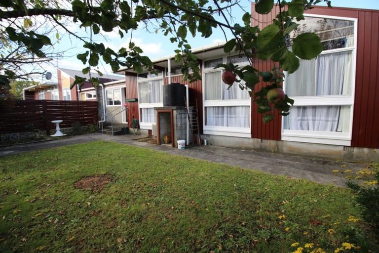 Photo of property in 12 Totara Street, Marton, 4710