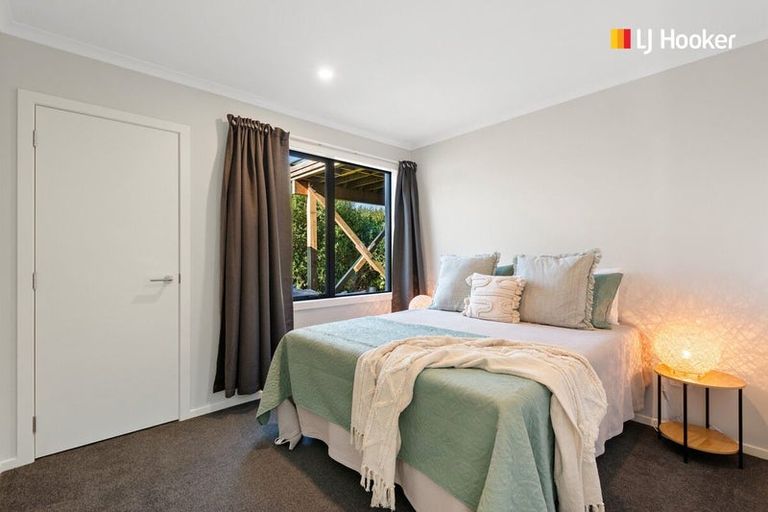 Photo of property in 7a Athol Place, Ravensbourne, Dunedin, 9022