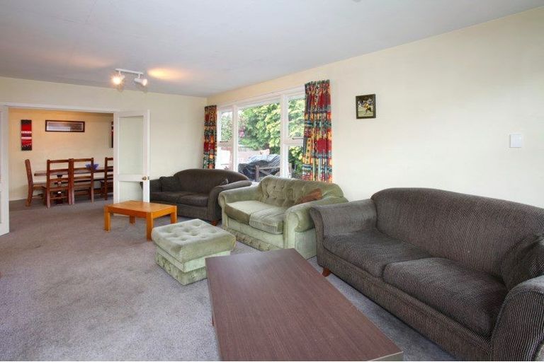 Photo of property in 21 Woodbury Street, Avonhead, Christchurch, 8042