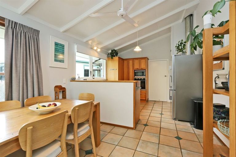 Photo of property in 10 Carl Avenue, Havelock North, 4130