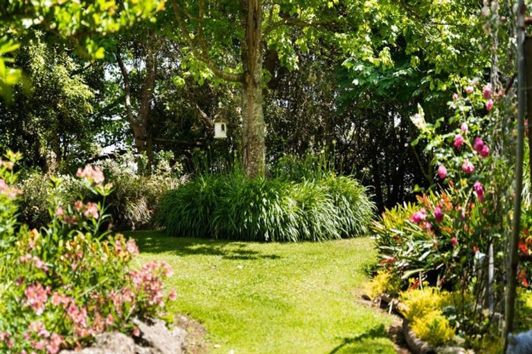 Photo of property in 23 Wharf Road, Clarks Beach, Pukekohe, 2679