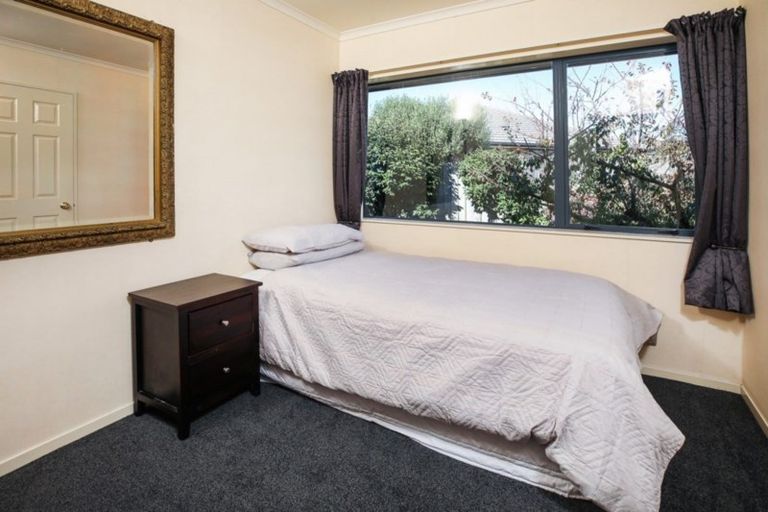 Photo of property in 27 Mangakoea Place, St Andrews, Hamilton, 3200