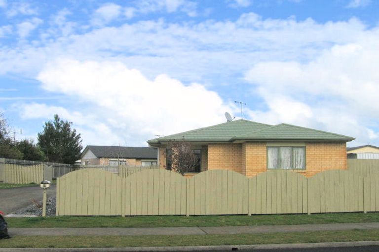 Photo of property in 23 Catalina Drive, Melville, Hamilton, 3206