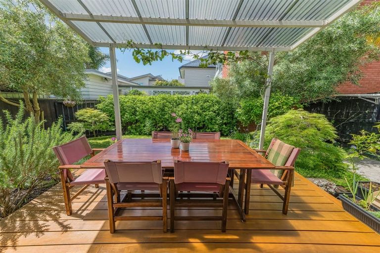 Photo of property in 62 Station Street, Hobsonville, Auckland, 0616
