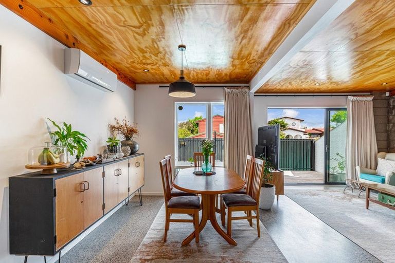 Photo of property in 16a Matuhi Rise, Henderson, Auckland, 0612