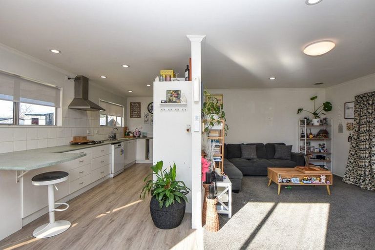 Photo of property in 22 Fisher Place, Carterton, 5713