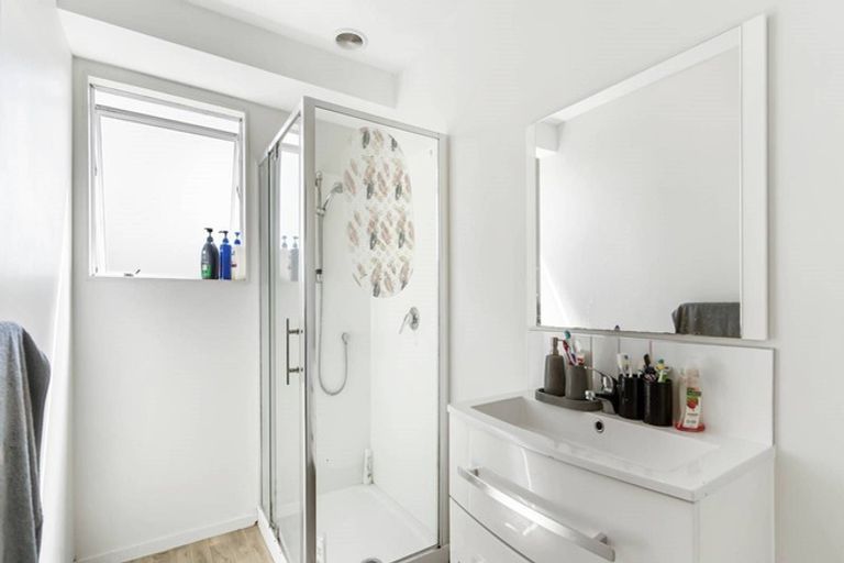 Photo of property in 7/3 Etherton Drive, Weymouth, Auckland, 2103