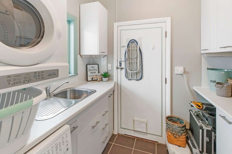 Photo of property in 76 Ikitara Road, Whanganui East, Whanganui, 4500