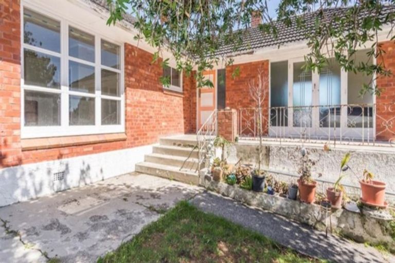 Photo of property in 171a Titirangi Road, New Lynn, Auckland, 0600