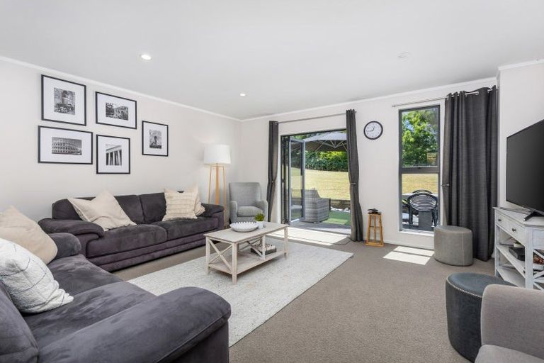 Photo of property in 100 Kauri Crescent, Waimauku, Kumeu, 0891