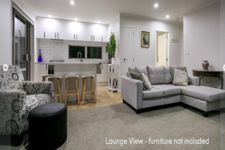 Photo of property in 47 Isobel Road, Greenhithe, Auckland, 0632