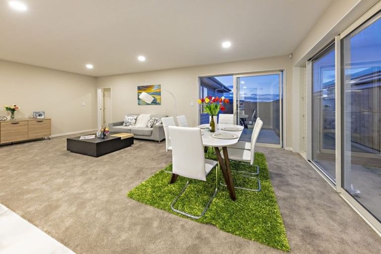 Photo of property in 11 Kapia Drive, Takanini, 2112