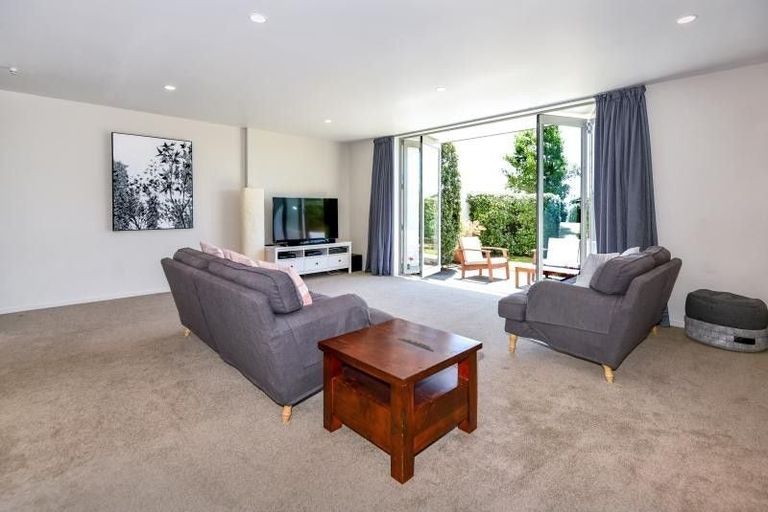 Photo of property in 5a Sienna Court, Aidanfield, Christchurch, 8025