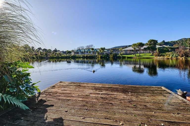 Photo of property in 7 Lorna Irene Drive, Raumati South, Paraparaumu, 5032