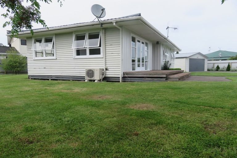 Photo of property in 238b Warwick Road, Mayfair, Hastings, 4122