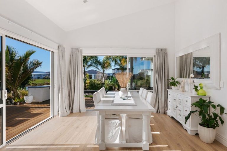 Photo of property in 46 Cassinia Close, Papamoa Beach, Papamoa, 3118